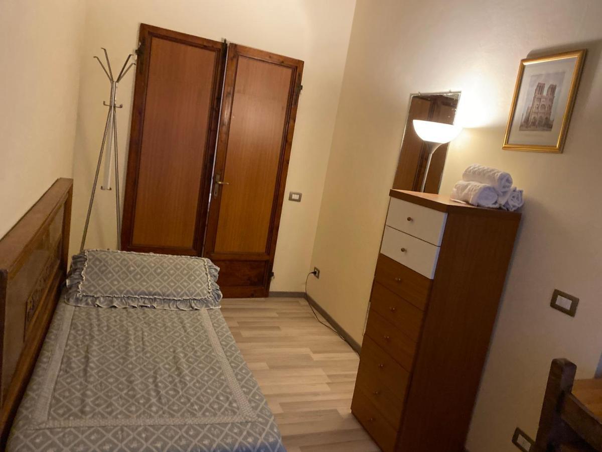 Panzani 14 Touristhouse Hotel Монтеспертоли Екстериор снимка