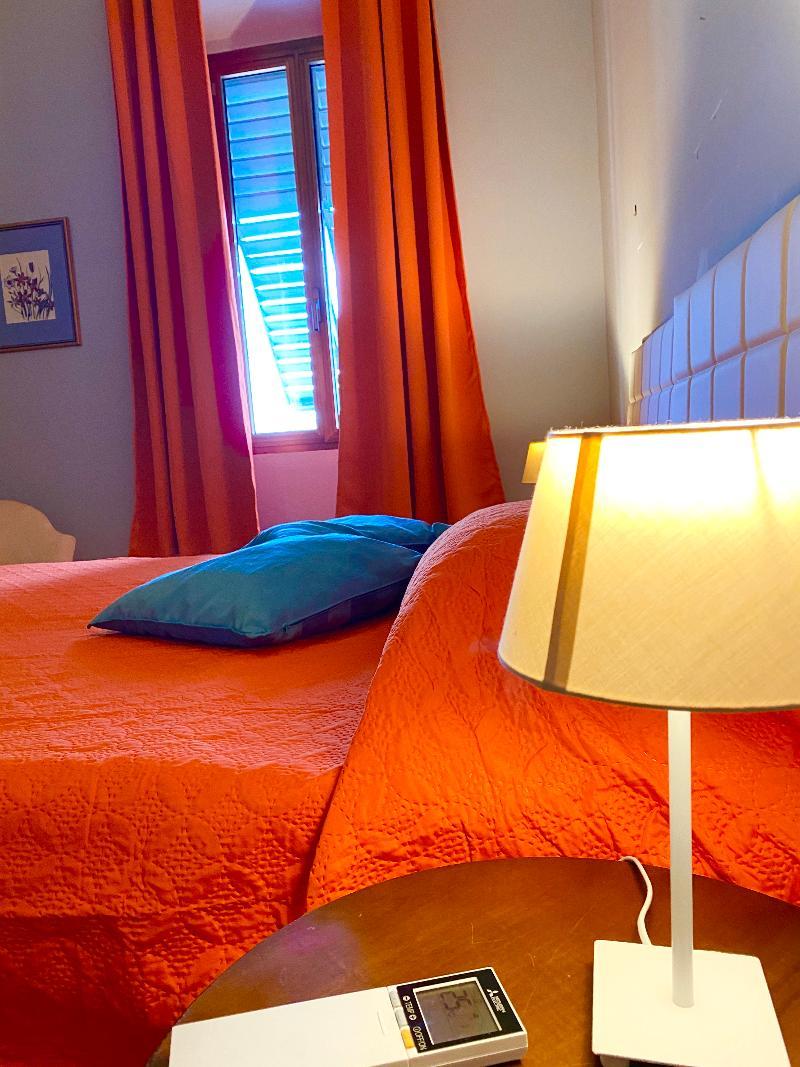 Panzani 14 Touristhouse Hotel Монтеспертоли Екстериор снимка